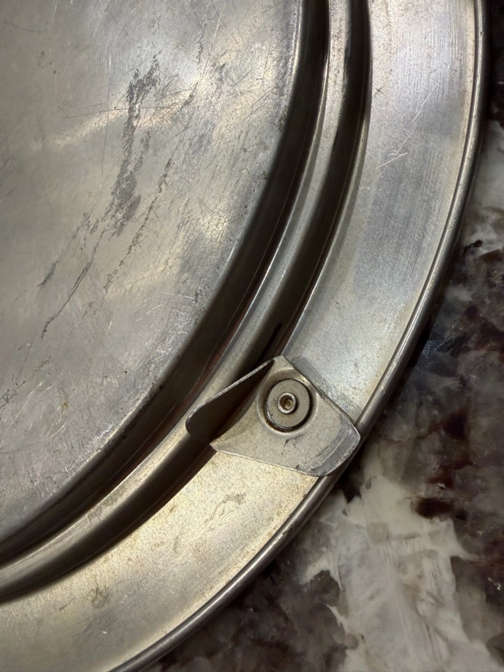 Vintage Regal Ware 1950’s Aluminum Covered Cake Plate Container - Picture 4 of 8